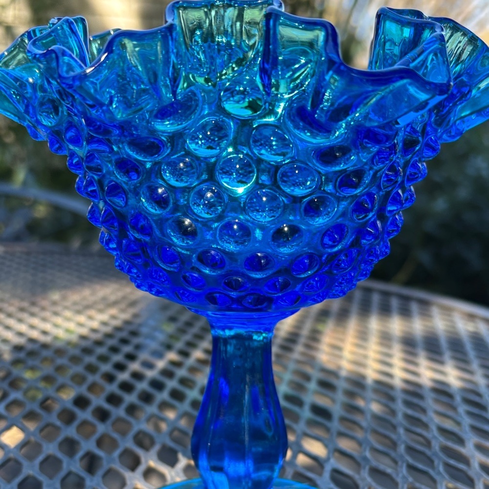 SOLD!! Fenton Colonial Blue Hobnail Ruffled Edge Compote dish - Picture 5 of 9